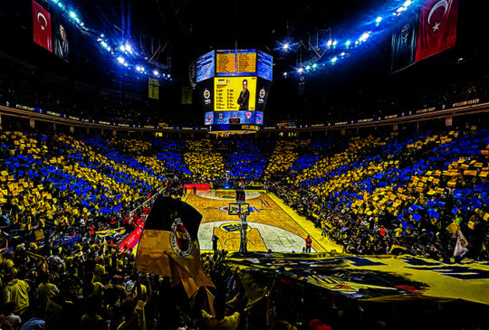 Fenerbasket.com açılmış, saçılmış...