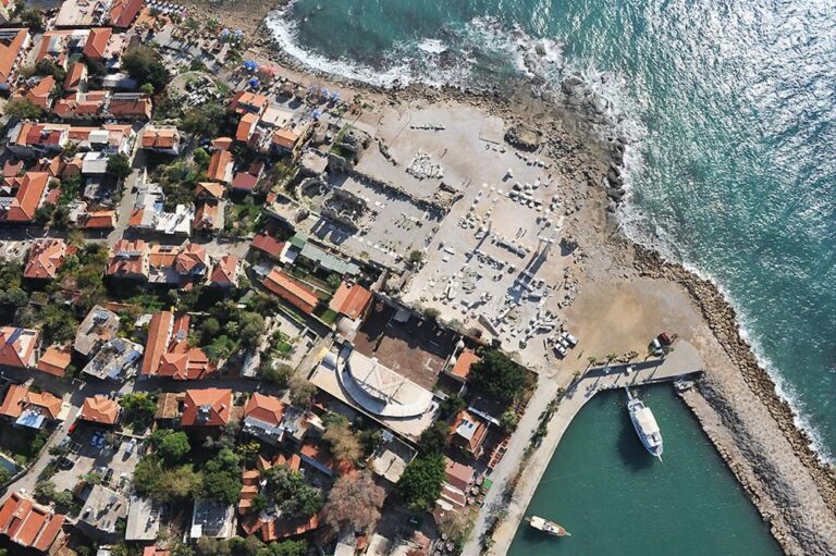 gokyuzunden-nefes-kesen-antalya,5t30TX02lEm0uM1khRo1Hw