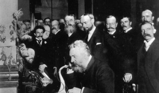 Allessandra Lolita Oswaldo