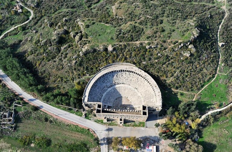 gokyuzunden-nefes-kesen-antalya,LVpbsXaj90uG0sY7nNp4gg