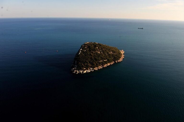 gokyuzunden-nefes-kesen-antalya,PaZyHCoT50yJ8T4eZOSxfg