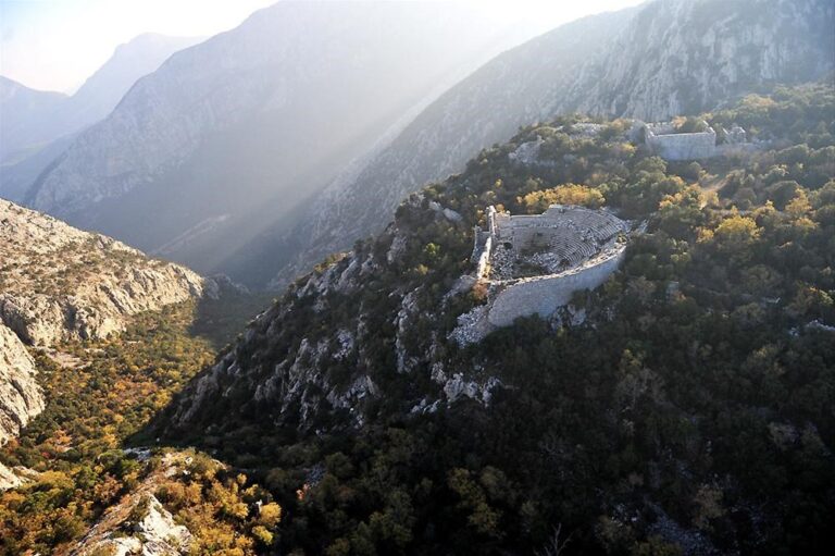 gokyuzunden-nefes-kesen-antalya,n0AWz6YpJEeibCBEBUJ68g