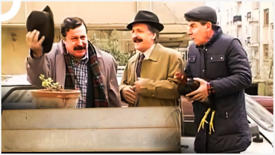 Yazmak Lazım Aslında